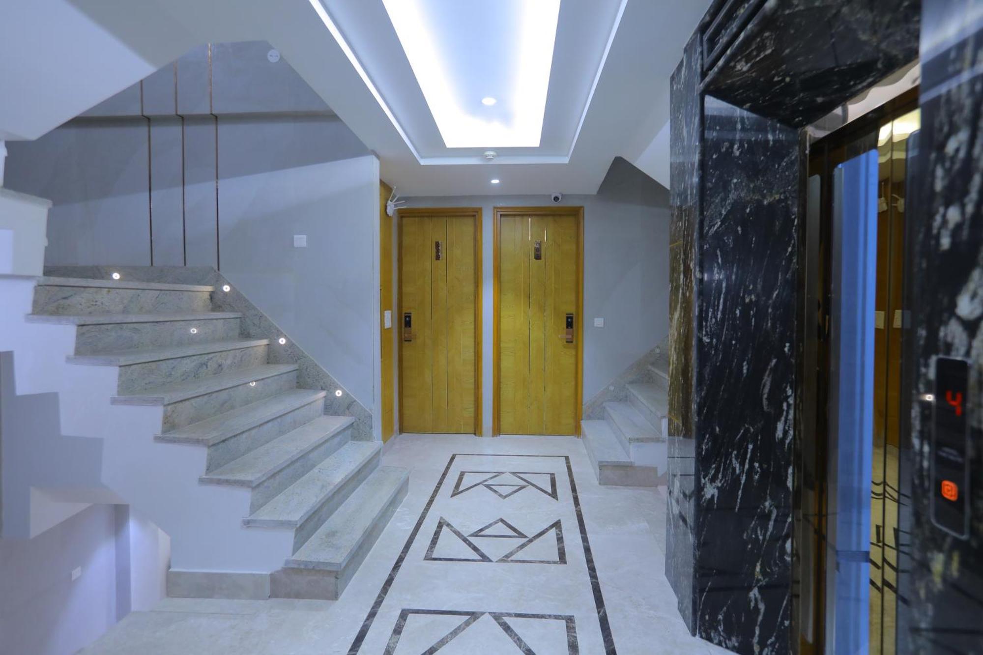 Hotel Glitz - Walk In From New Delhi Railway Station Екстериор снимка